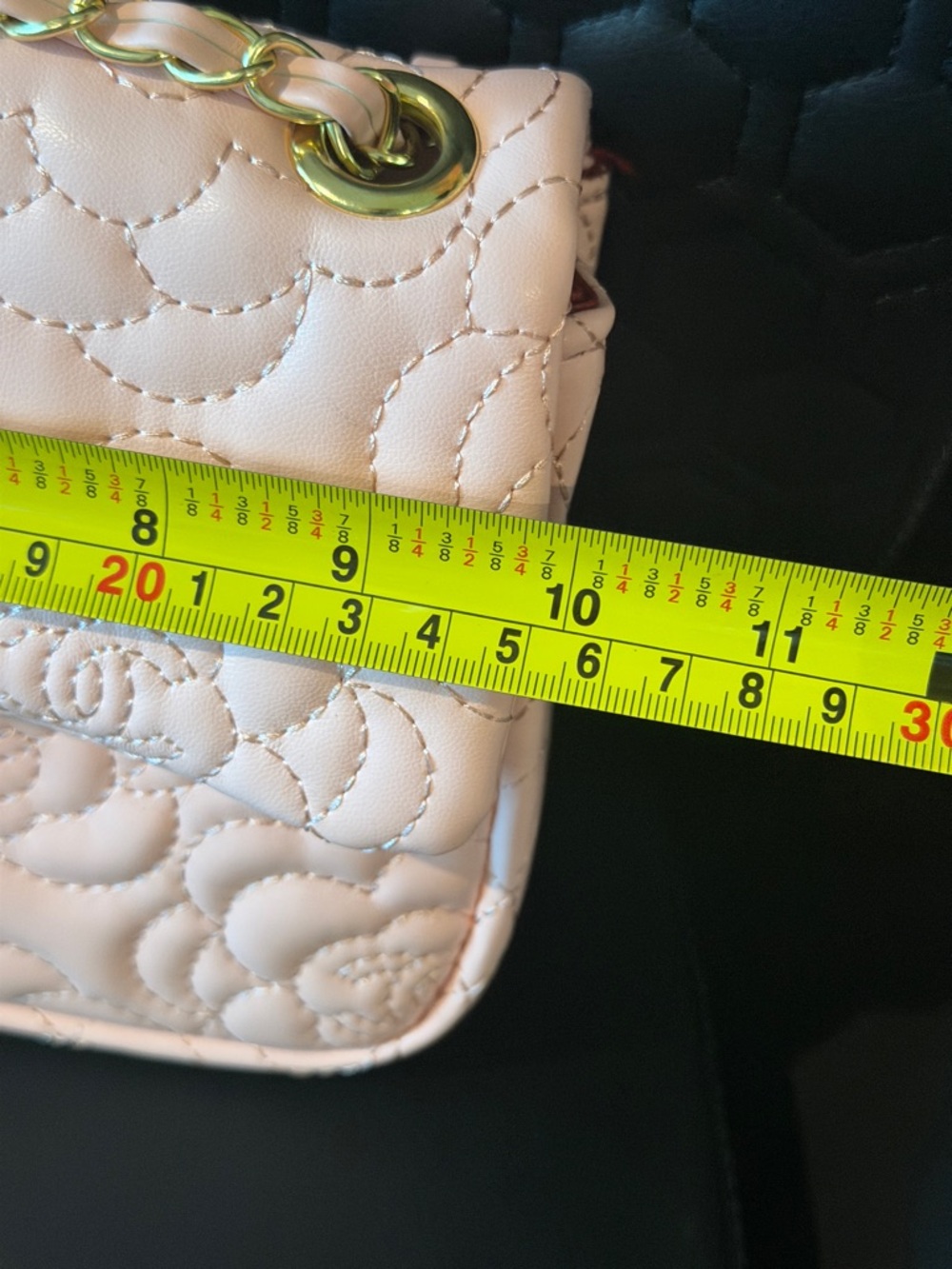 Quilted Floral Chain Shoulder Bag in Light Pink - Picture 4 of 5